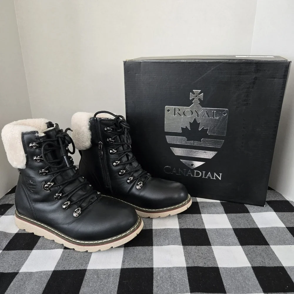 Royal Canadian Cambridge Leather Sherpa Lined Women's Boots Zip Up w/ Box Size 7